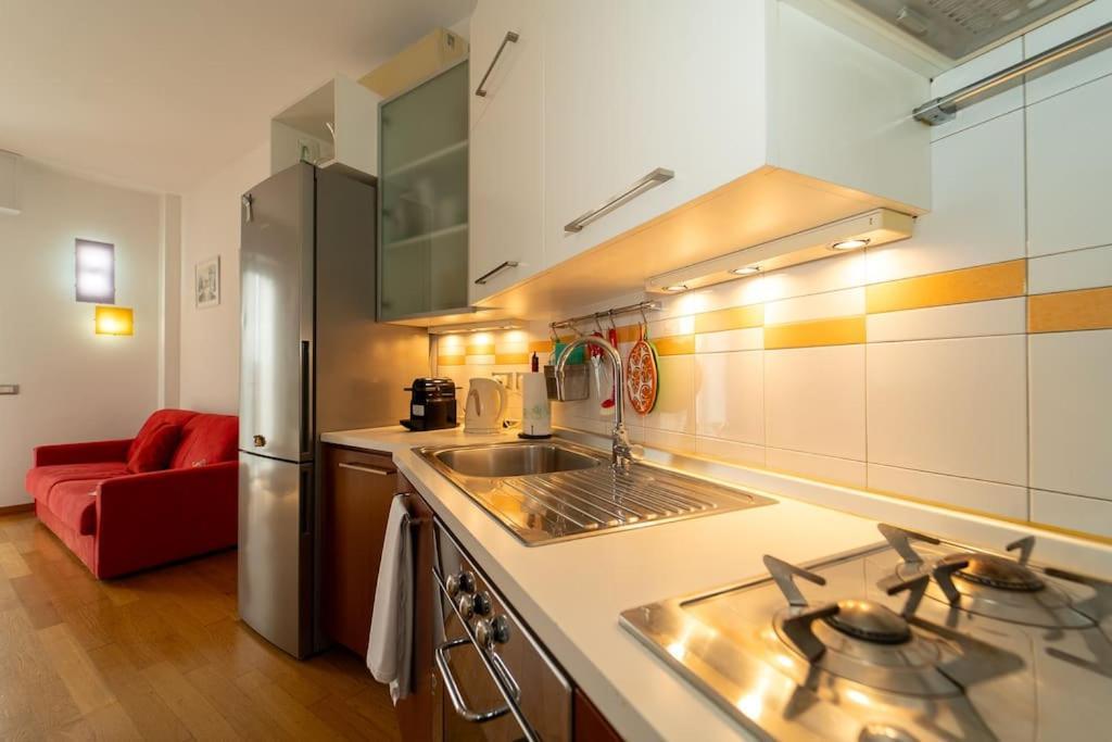 Appartamento A 500 Metri Da San Siro Milaan Buitenkant foto